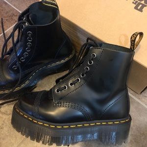 sinclair smooth boots